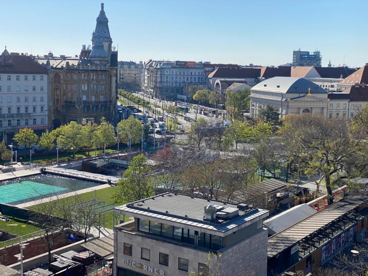 Apartment In The Center Of The “jungle” With Panorama Budapest